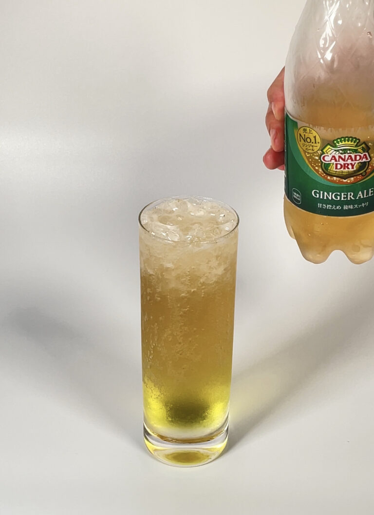 凶暴なブドウ、リンゴ、グレナデンのクーラー モクテル レシピ